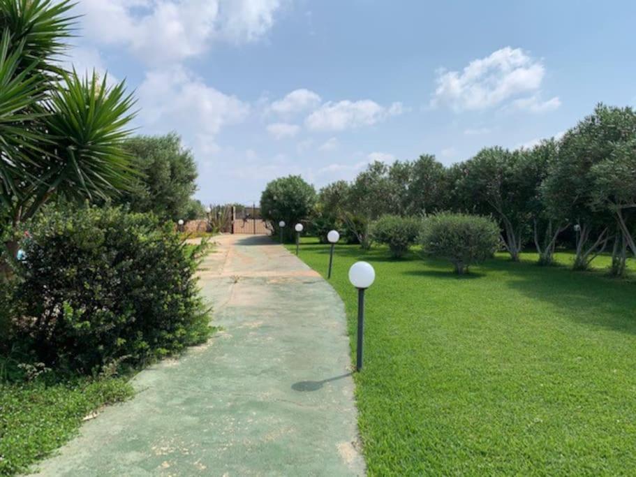 Villa Maveda, Un Dammuso Immerso Nel Verde Lampedusa Exterior photo