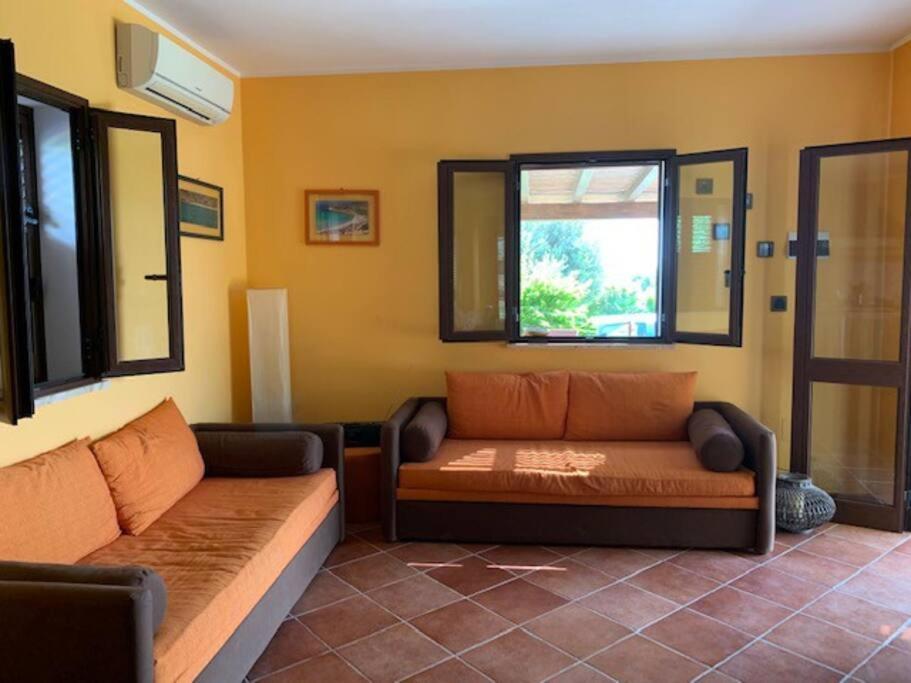 Villa Maveda, Un Dammuso Immerso Nel Verde Lampedusa Exterior photo