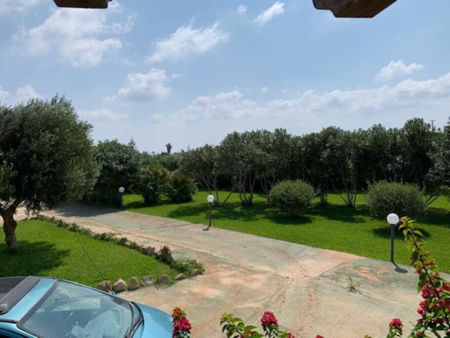 Villa Maveda, Un Dammuso Immerso Nel Verde Lampedusa Exterior photo